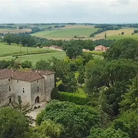 Un Chateau Au Pays De D'Artagnan *